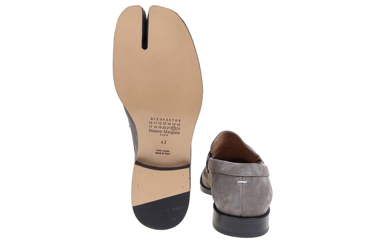 Purchase Maison Margiela Loafers ''Grijs Suède'' S57WR0056P2691T8032