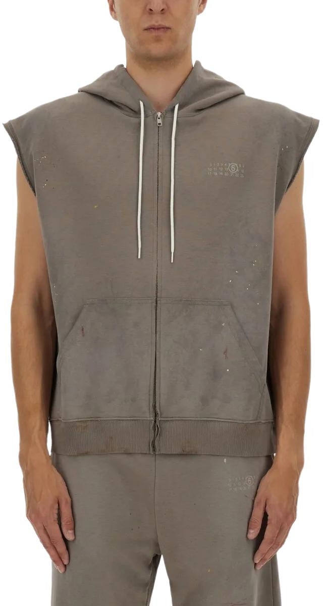 maison-margiela-logo-sleeveless-zip-hoodie-charcoal-gray-sh-2-hg-0005-m25013803