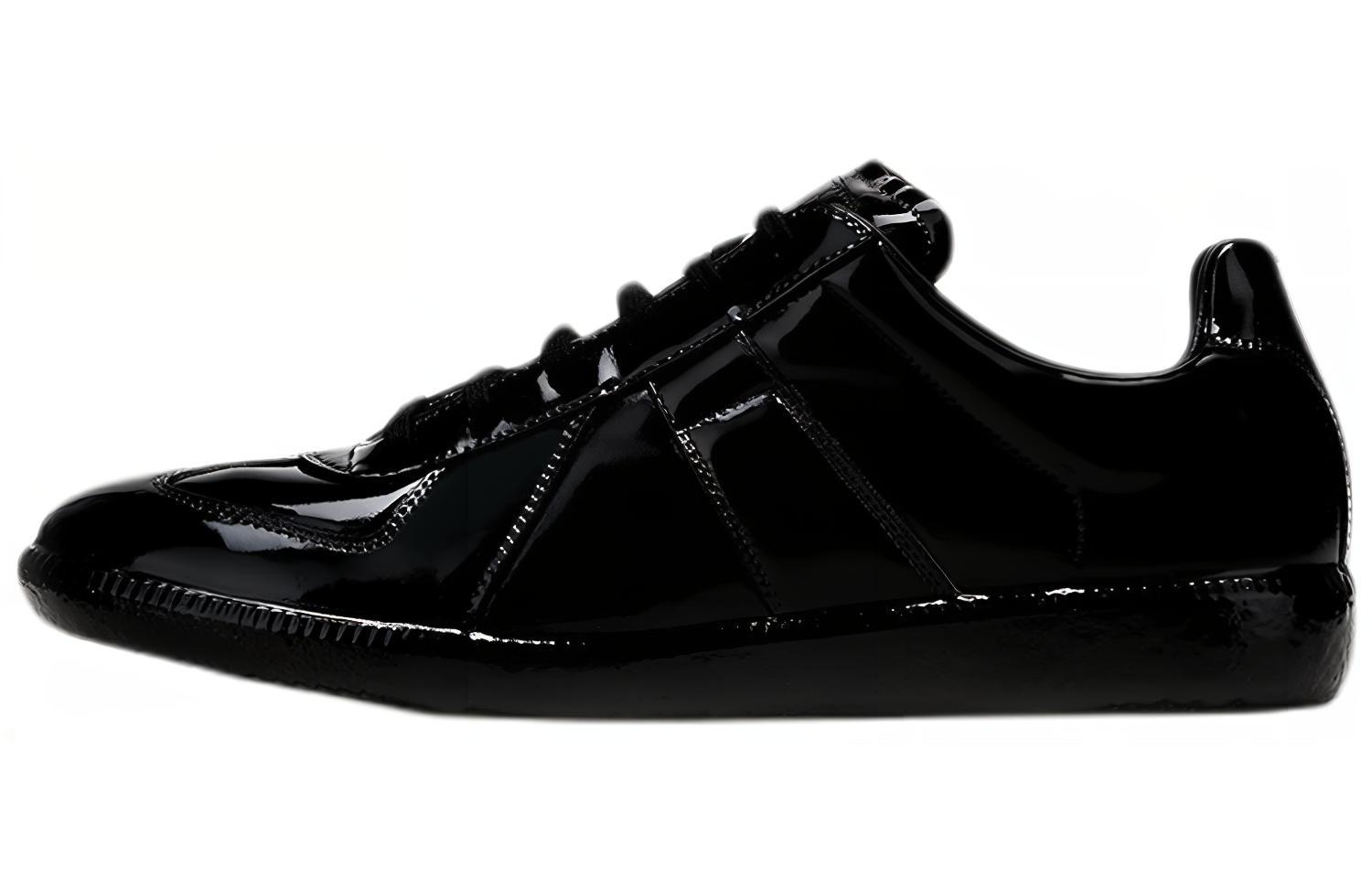 Maison Margiela Replica 'Black Fashion' S37WS0582P4487T8013