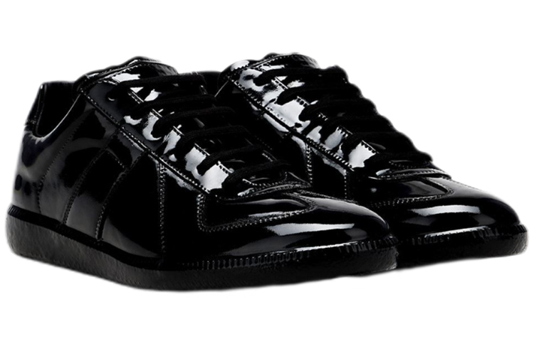 Lookbook Maison Margiela Replica 'Fesyen Hitam' S37WS0582P4487T8013