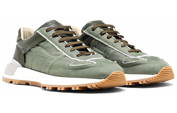 Lookbook 메종 마르지엘라 러너 '올리브' (50 characters) S37WS0575-P4341-H8910