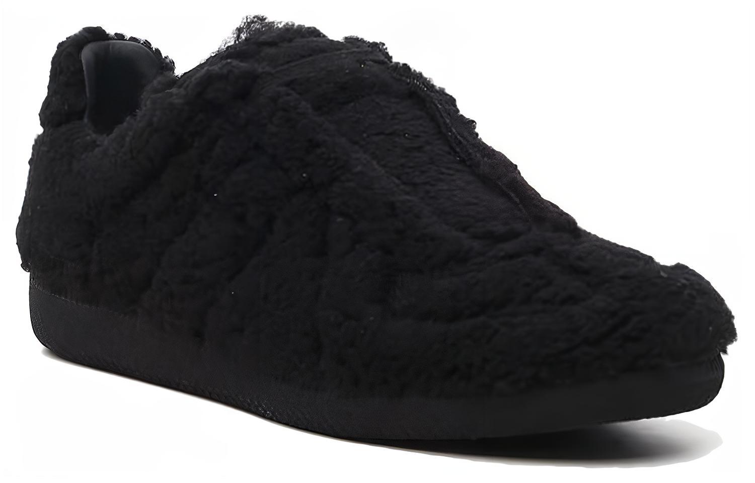 Lookbook Maison Margiela Shearling Replica 'Negro'. S57WS0410-P4355-T8013