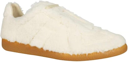 Maison Margiela Shearling Replica 'Light Ecru' S57WS0410-P4355-T1013 Lookbook Maison Margiela Shearling Replica 'Light Ecru' S57WS0410-P4355-T1013