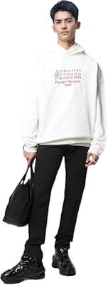 Sudadera Blanca Bordada con Logo Maison Margiela SS21 S50GU0163S25503101 Lookbook Sudadera Blanca Bordada con Logo Maison Margiela SS21 S50GU0163S25503101