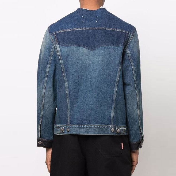Shop Maison Margiela SS22 藍色牛仔無領鈕扣外套 S50AM0561S30561978