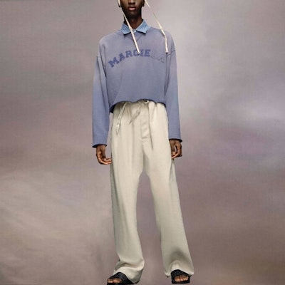 Maison Margiela SS23 字母印花薰衣草紫男女同款圓領衛衣. S51GU0125S25580-225 Lookbook Maison Margiela SS23 字母印花薰衣草紫男女同款圓領衛衣. S51GU0125S25580-225