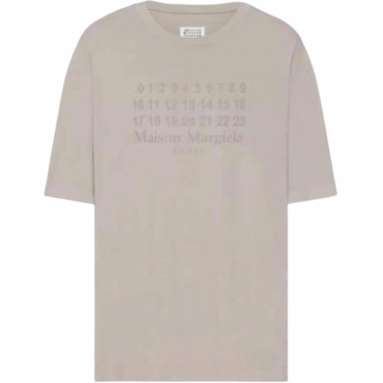 Order メゾン マルジェラ SS25 グレー Tシャツ フォースティッチ 数字ロゴ ユニセックス. S50GC0716S24567-801
