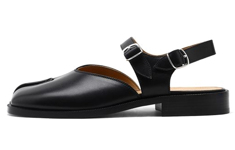 Maison Margiela Tabi 'Black Beach Sandal' S57WP0082P3292H8396