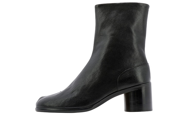 Maison Margiela Tabi 'Black Chunky Heel Leather Ankle Boot' S57WU0220P4131H8686