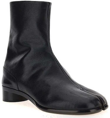 Maison Margiela Tabi 'Black Leather Ankle Boot' S57WU0221P3962H8556 Lookbook Maison Margiela Tabi 'Black Leather Ankle Boot' S57WU0221P3962H8556