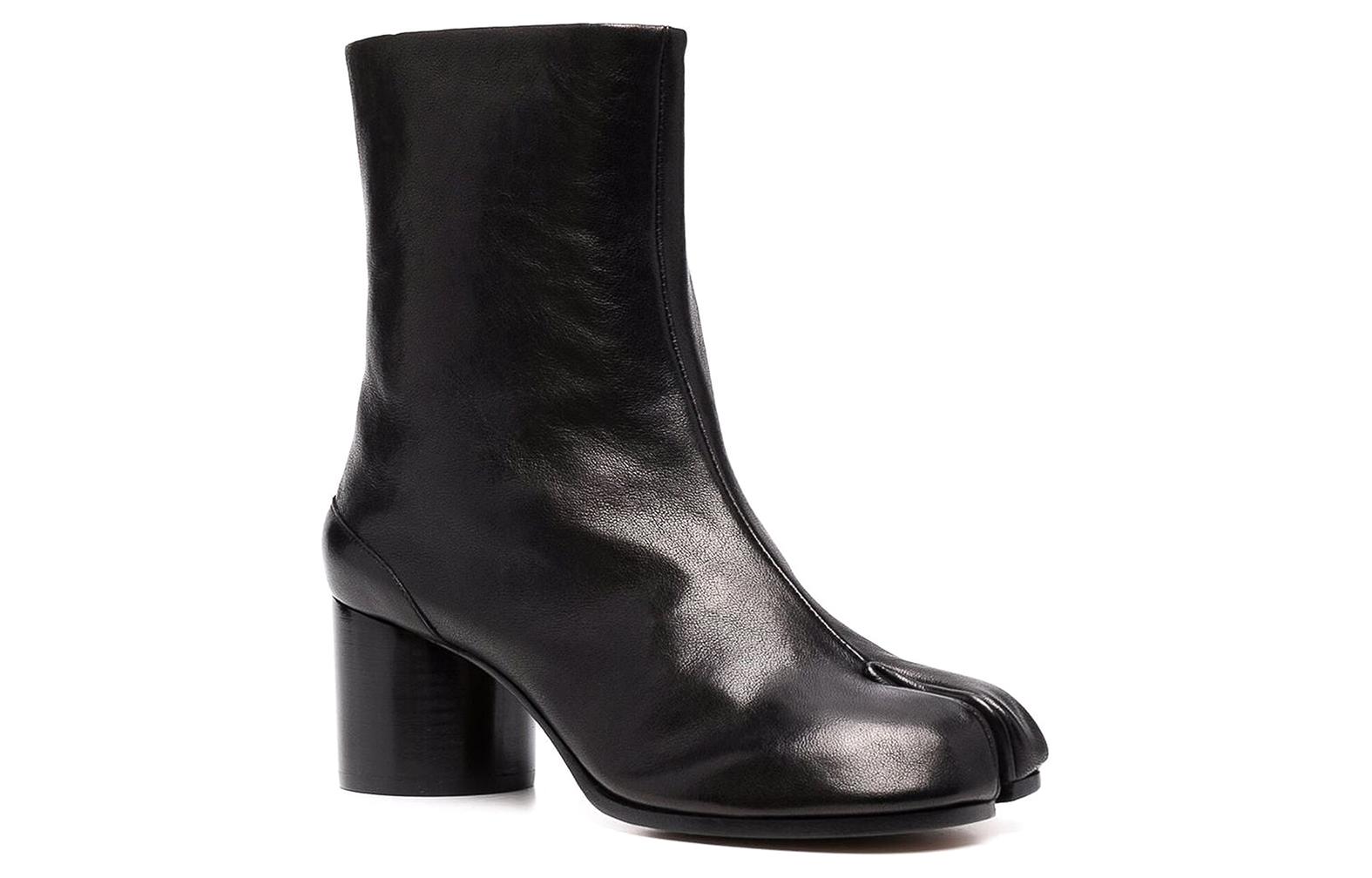 Lookbook Maison Margiela 黑色分趾短靴 S39WU0202P3753T8013