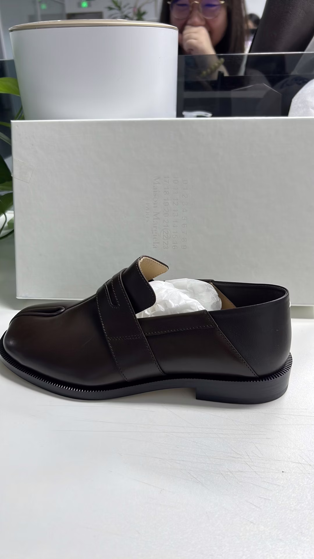 maison-margiela-tabi-brown-s39-wr-0021