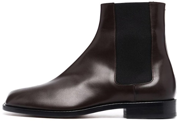 Maison Margiela Tabi 'But Chelsea Kulit Anak Sapi Coklat' S57WU0150P3292H8787 Buy Maison Margiela Tabi 'But Chelsea Kulit Anak Sapi Coklat' S57WU0150P3292H8787
