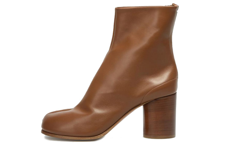 Buy メゾン マルジェラ タビ レザーアンクルブーツ (ブラウン) S58WU0260PR516T2157