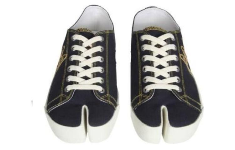 Shop Maison Margiela Tabi 绣花标志 - 海军蓝 S57WS0400-P4080-H8649