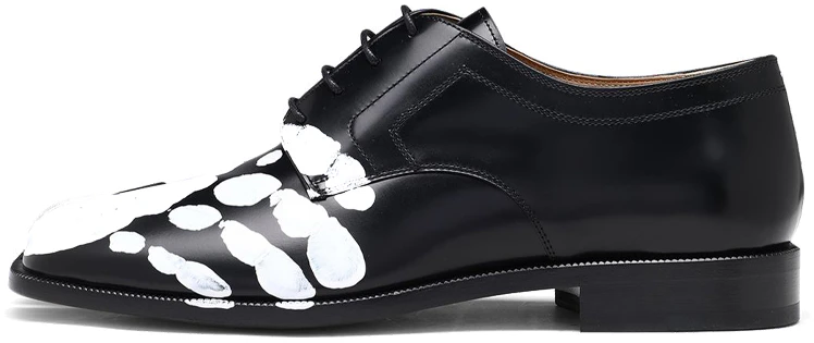 maison-margiela-tabi-hand-painted-black-and-white-s97-wq-0052-p4093-h1532