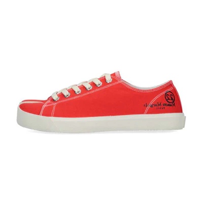 Maison Margiela Tabi 'Red'