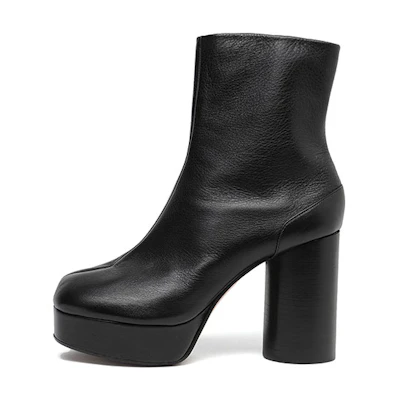 Maison Margiela Tabi Ankle Boot 'Black Leather'