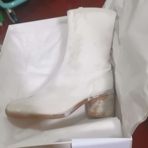 Maison Margiela 馬吉拉 Tabi 分趾鞋 豬蹄鞋 泼墨帆布棉麻靴子 白色 Buy Maison Margiela 馬吉拉 Tabi 分趾鞋 豬蹄鞋 泼墨帆布棉麻靴子 白色