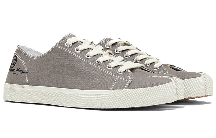Lookbook Maison Margiela Tabi 帆布鞋 '灰色时尚' S57WS0252P1875T8032
