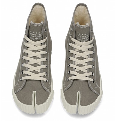 Maison Margiela Tabi High-Top Kanvas 'Kelabu' S57WS0440P4291H9396 Lookbook Maison Margiela Tabi High-Top Kanvas 'Kelabu' S57WS0440P4291H9396