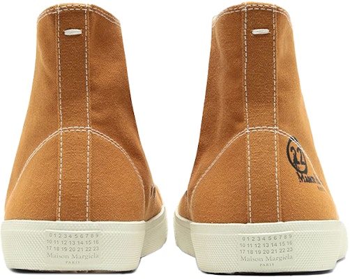 Maison Margiela Tabi Tinggi 'Oranye' S57WS0253-P1875-T2228 Lookbook Maison Margiela Tabi Tinggi 'Oranye' S57WS0253-P1875-T2228