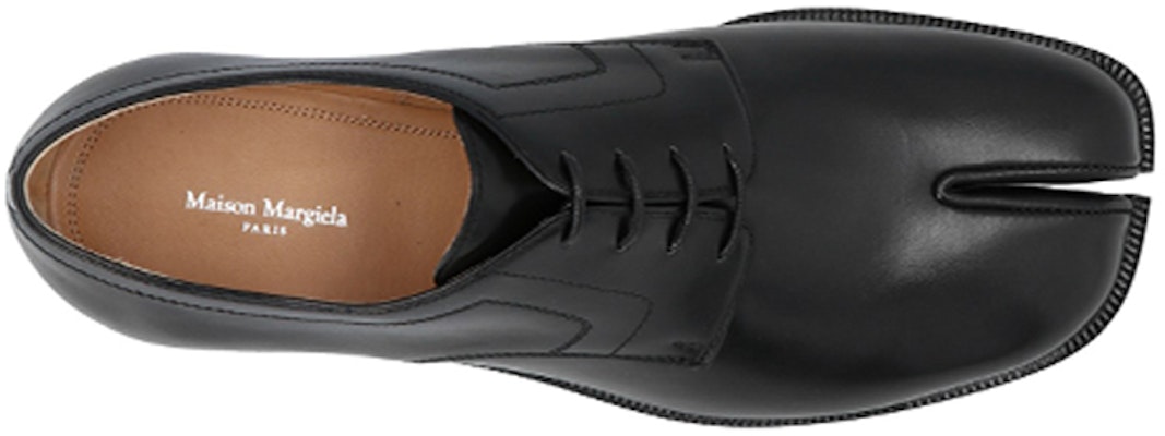 메종 마르지엘라 타비 레이스업 블랙 (Maison Margiela Tabi Lace-up Black) S34WQ0021-P3292-T8013 Lookbook 메종 마르지엘라 타비 레이스업 블랙 (Maison Margiela Tabi Lace-up Black) S34WQ0021-P3292-T8013