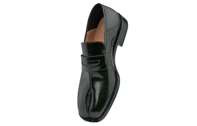 Order Maison Margiela Tabi Loafer ''Donkergroen'' S57WR0117P3827T7041