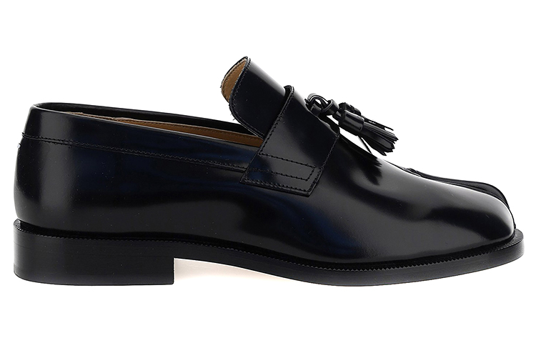 Maison Margiela Tabi Loafers 'Black'