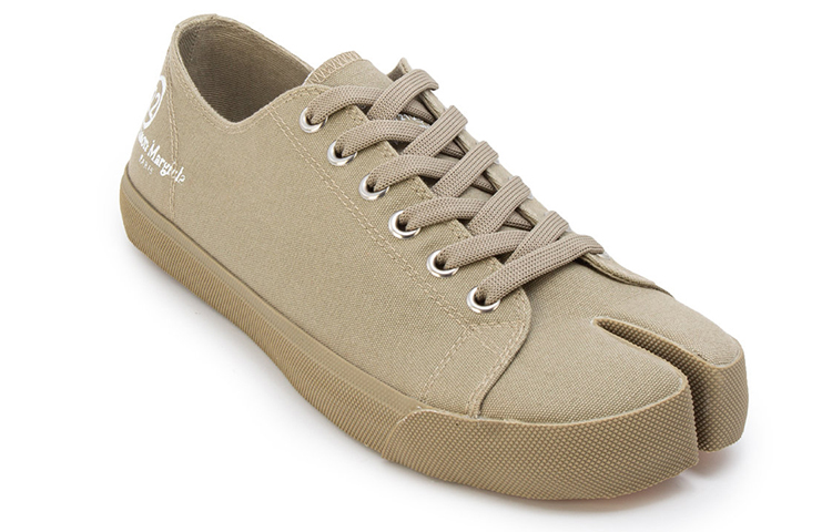 Lookbook メゾン マルジェラ タビ ロー ライトカーキ S57WS0252P3966T7142