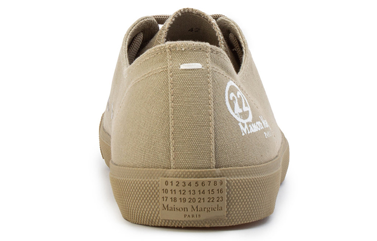 Shop メゾン マルジェラ タビ ロー ライトカーキ S57WS0252P3966T7142