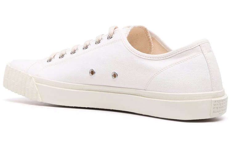 Shop Maison Margiela Tabi 低帮'白色时尚'鞋 S37WS0578P4291T1003