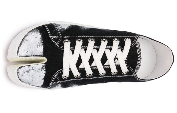 Shop Maison Margiela Tabi Low Top 'Black White' S37WS0495P3719H8328