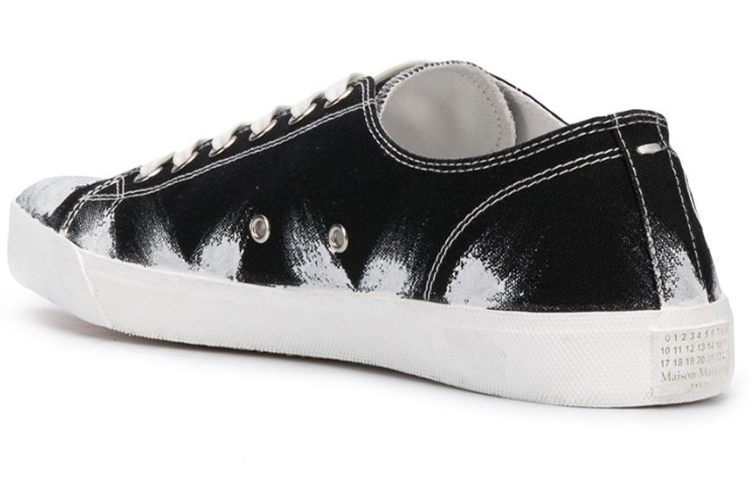 Purchase Maison Margiela Tabi Low Top 'Black White' S37WS0495P3719H8328