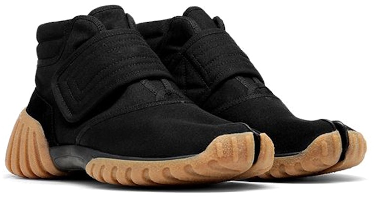 Maison Margiela Tabi Velcro High 'Black Gum' S57WS0401-P4083-H8588 Lookbook Maison Margiela Tabi Velcro High 'Black Gum' S57WS0401-P4083-H8588