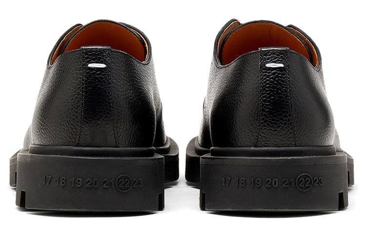 Shop Maison Margiela Tweelaags Leren Sneaker ''Zwarte Fashion Tie'' S57WQ0163P4340H8396