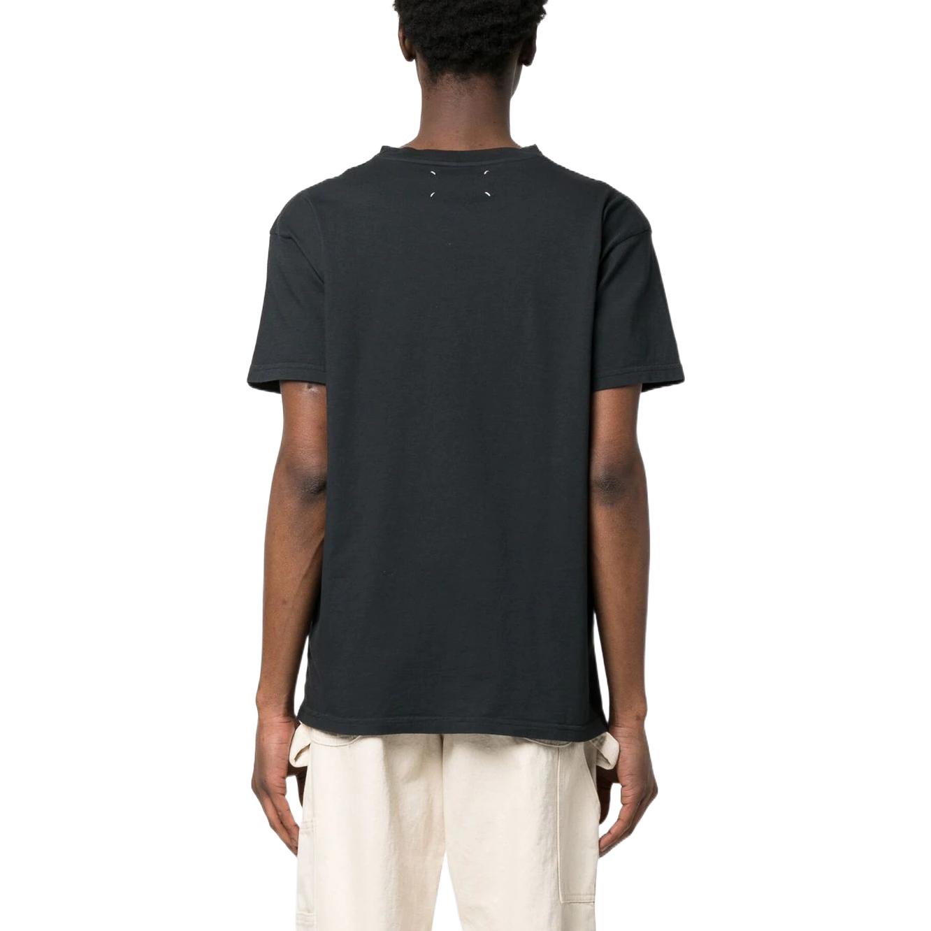 Purchase Maison Margiela Unisex Kaos Hitam Desain Logo Grafis Lengan Pendek S51GC0522S20079861