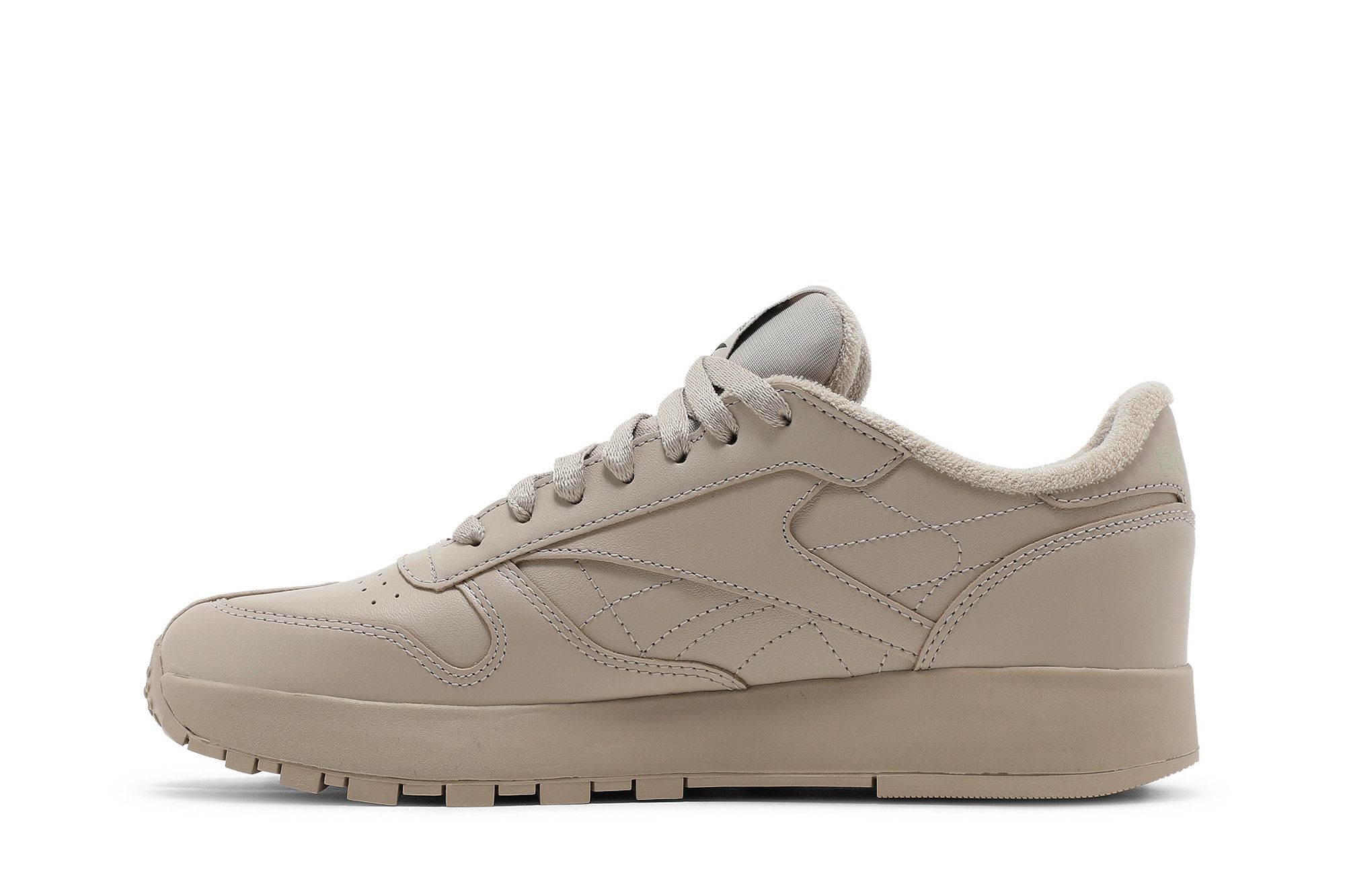 Shop Maison Margiela x Reebok Classic Leather Tabi ''Natuurlijk'' GX5141