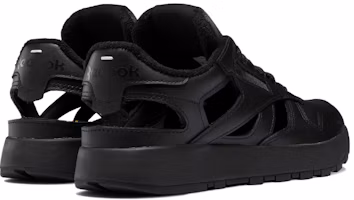 Shop Maison Margiela x Reebok 經典皮革 Tabi Decortique 低筒「黑色」 GY0244