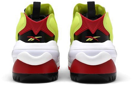 Reebok MM x Maison Margiela Tabi Instapump Fury 黃色 Lookbook Reebok MM x Maison Margiela Tabi Instapump Fury 黃色