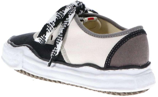 Maison MIHARA YASUHIRO Eksklusif "BAKER" OG Sole OX Sneaker Bandana "Hitam" A06FW737 Lookbook Maison MIHARA YASUHIRO Eksklusif "BAKER" OG Sole OX Sneaker Bandana "Hitam" A06FW737