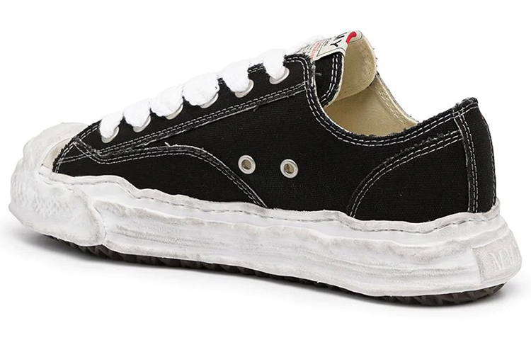 Lookbook Sneakers Rendah MAISON MIHARA YASUHIRO HANK 'Hitam' A07FW727