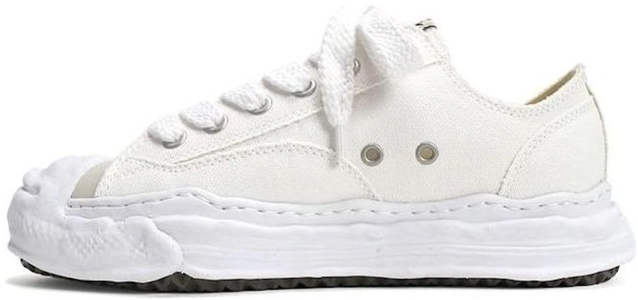 Maison Mihara Yasuhiro Hank OG Sole Kanvas Rendah 'Putih' A05FW702-WHITE Lookbook Maison Mihara Yasuhiro Hank OG Sole Kanvas Rendah 'Putih' A05FW702-WHITE