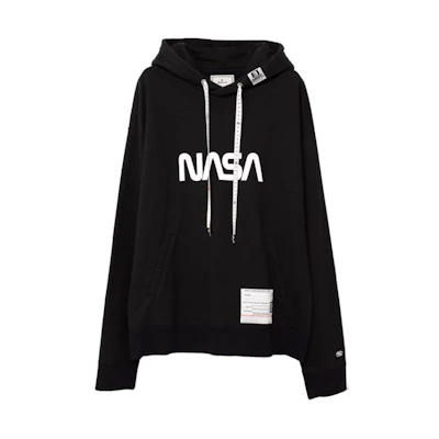 Maison Mihara Yasuhiro Mihara Yasuhiro Navy Blue Hoodie with Letter Print Design C11HD501-NAVY