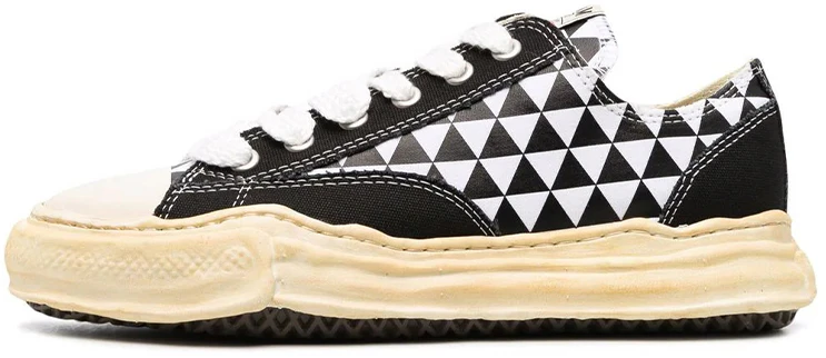 mihara-yasuhiro-og-sole-low-distressed-black-and-white-a07-fw-731