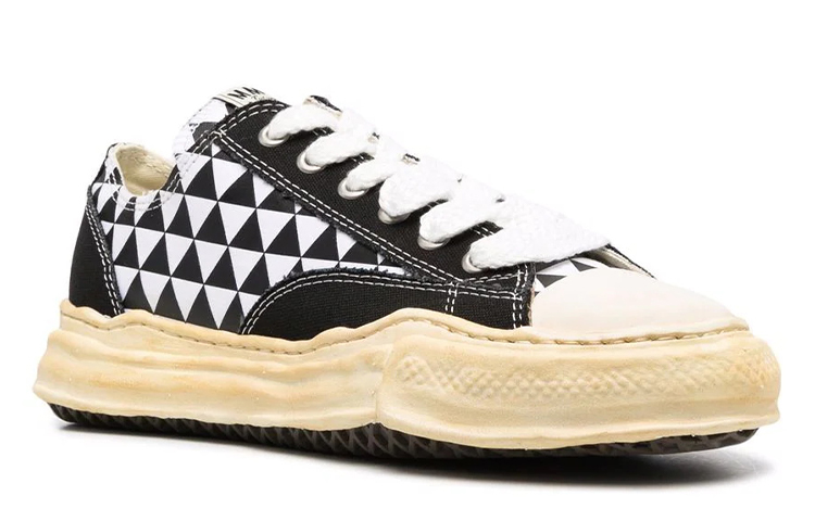 Order Maison Mihara Yasuhiro彼得森OG黑色印花帆布低帮运动鞋 A07FW731
