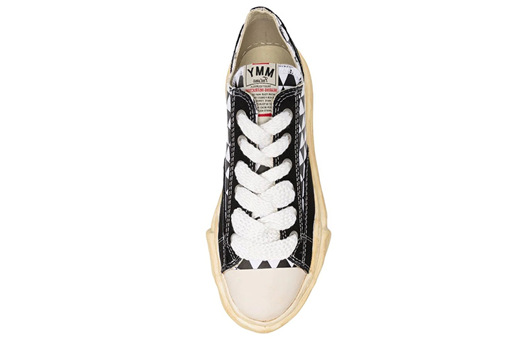 Shop Maison Mihara Yasuhiro彼得森OG黑色印花帆布低帮运动鞋 A07FW731