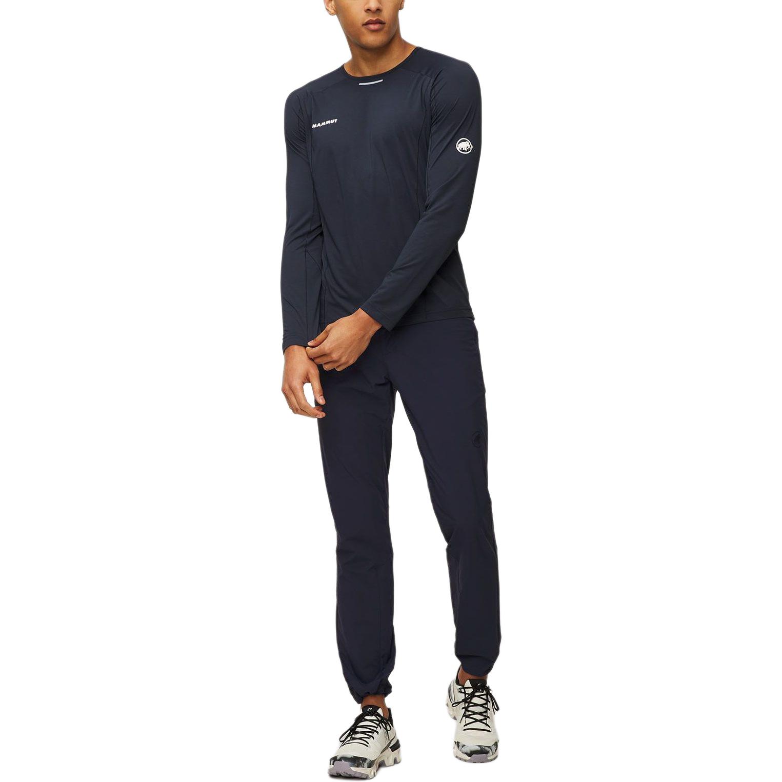 Lookbook Camiseta Outdoor Manga Larga Ligera MAMMUT Aenergy FL 25 de Secado Rápido. 1016-01370