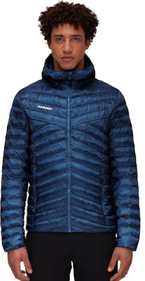 MAMMUT Albula 字母印花保暖連帽外套 深冰藍/海軍藍. 1013-02940 Lookbook MAMMUT Albula 字母印花保暖連帽外套 深冰藍/海軍藍. 1013-02940