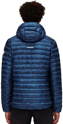 MAMMUT Albula 字母印花保暖連帽外套 深冰藍/海軍藍. 1013-02940 Shop MAMMUT Albula 字母印花保暖連帽外套 深冰藍/海軍藍. 1013-02940